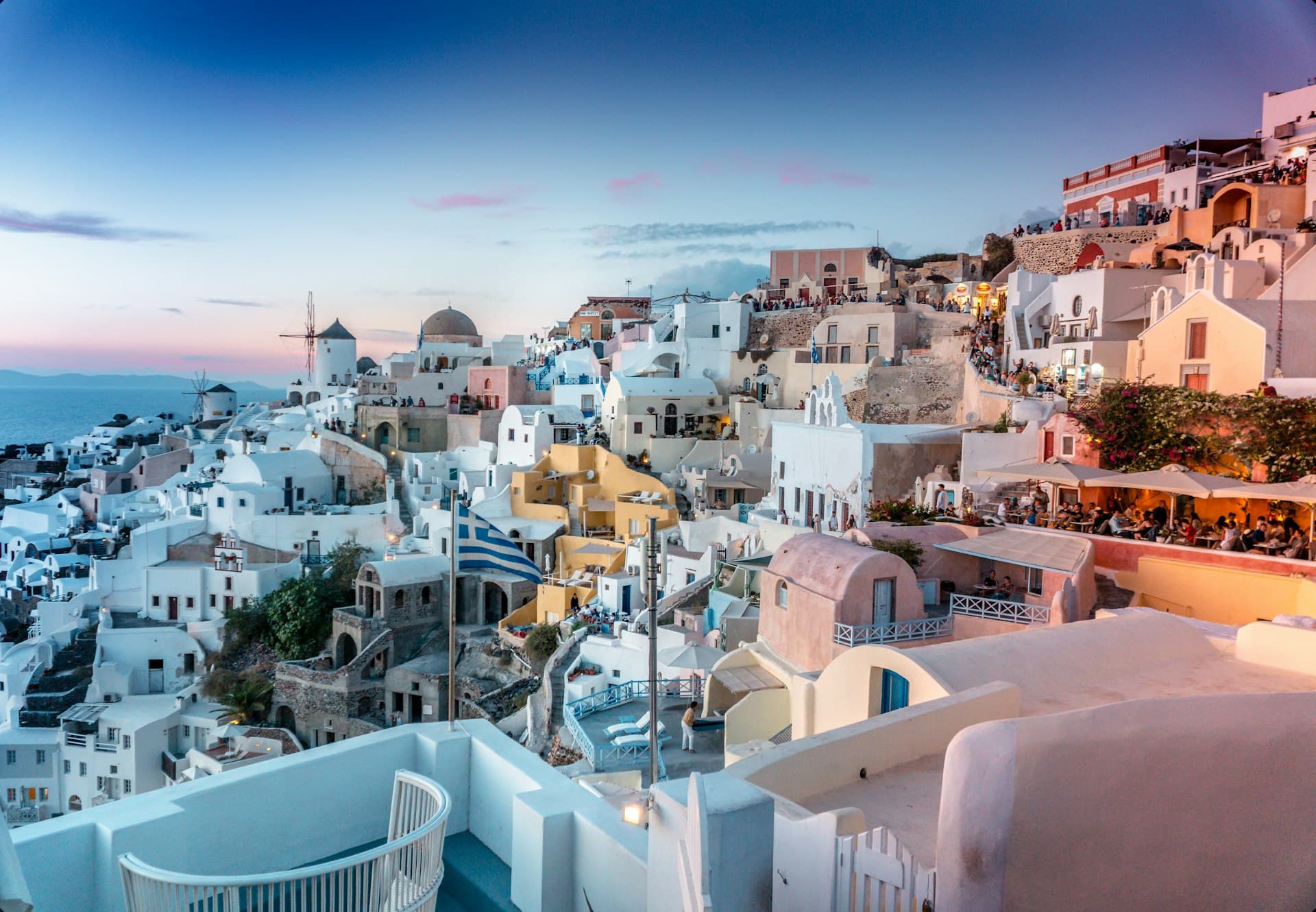 Santorini: Caldera Honeymoon Escape